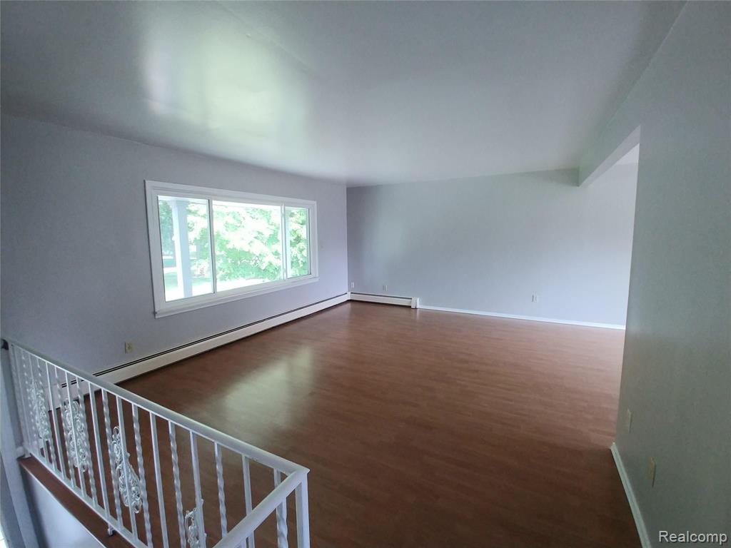 9211 Rucker Road Grosse Ile, MI 48138 - Photo 10 of 34