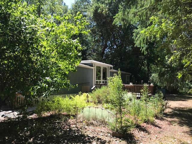 256 Earhart Road Rogue River, OR 97537 - Photo 1 of 25 256 Earhart