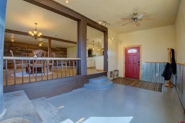 a view of lobby with livingroom
