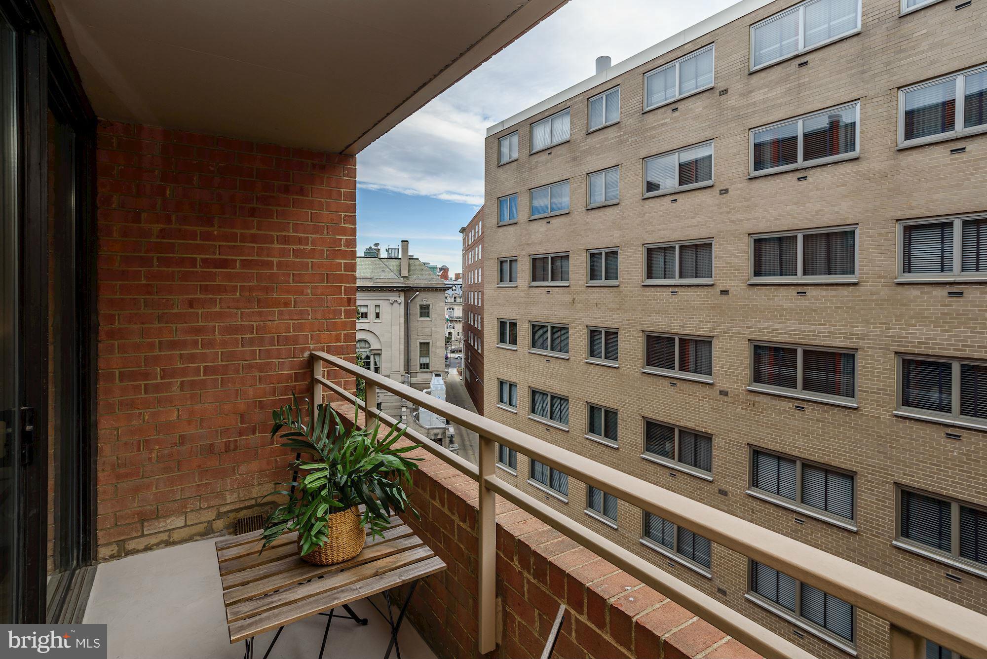 2141 P Street Northwest, Unit 809 Washington, DC 20037 - Photo 7 of 26 Exterior (General)