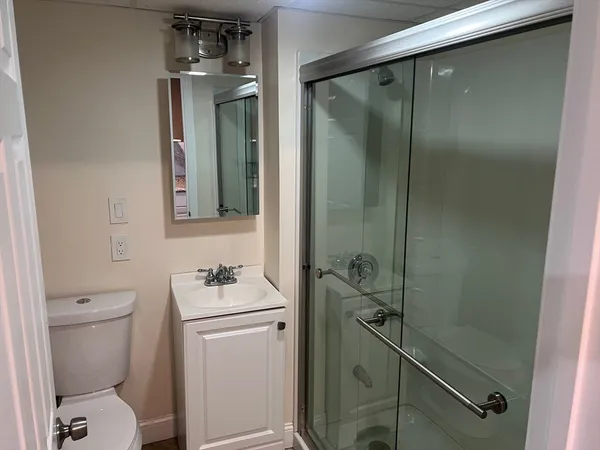 $4,250 | 131 Merrill Avenue, Haverhill, MA 01830