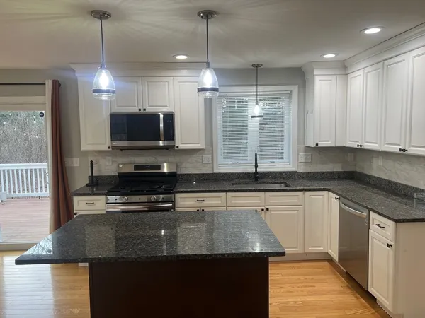 $4,250 | 131 Merrill Avenue, Haverhill, MA 01830