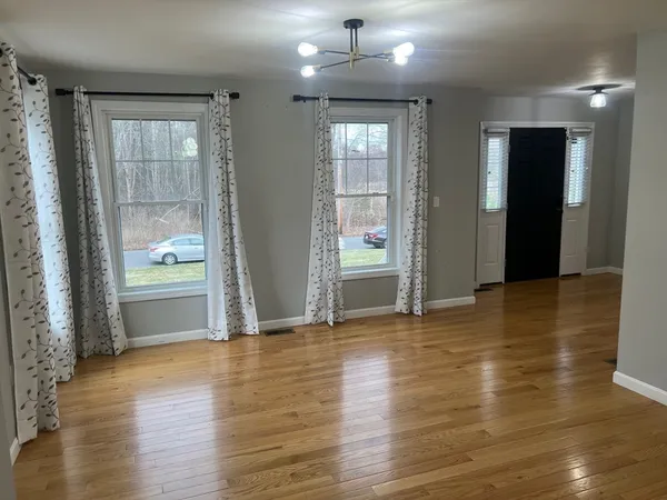 $4,250 | 131 Merrill Avenue, Haverhill, MA 01830