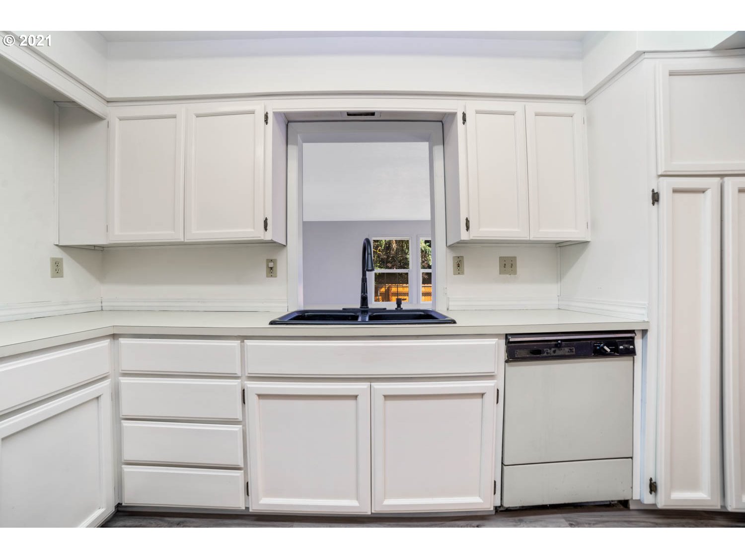 3039 Brown Road Northeast Salem, OR 97305 - Photo 11 of 29 Gallery Image 11