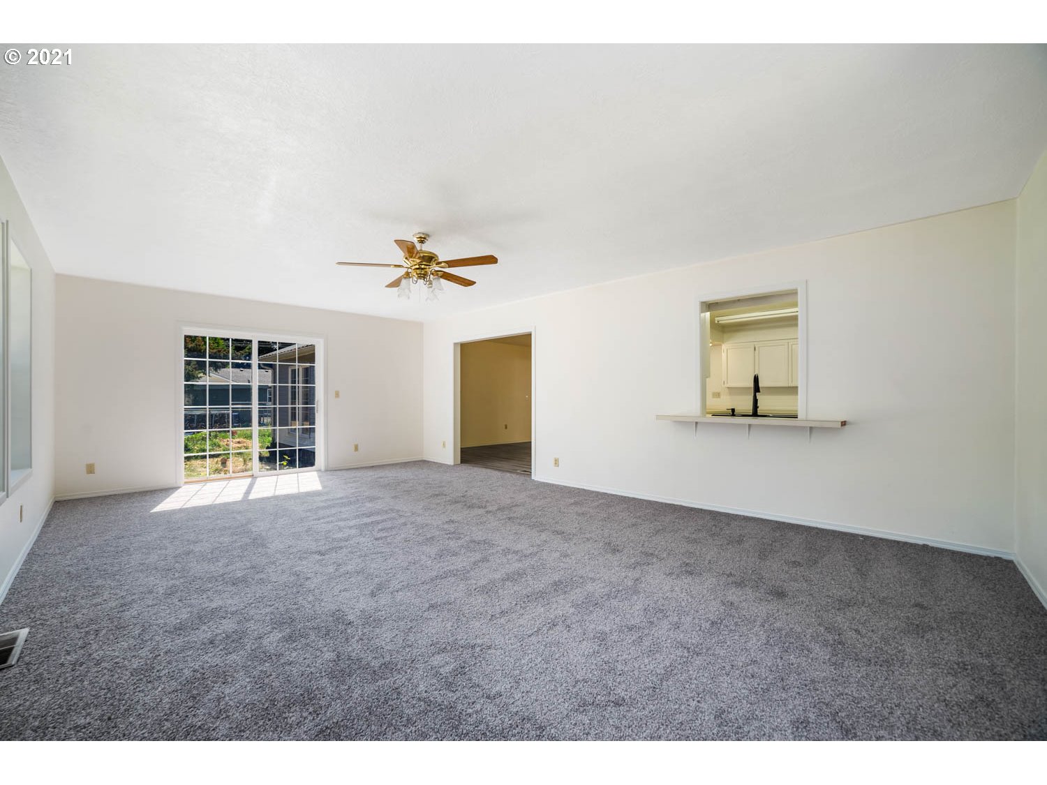 3039 Brown Road Northeast Salem, OR 97305 - Photo 14 of 29 Gallery Image 14