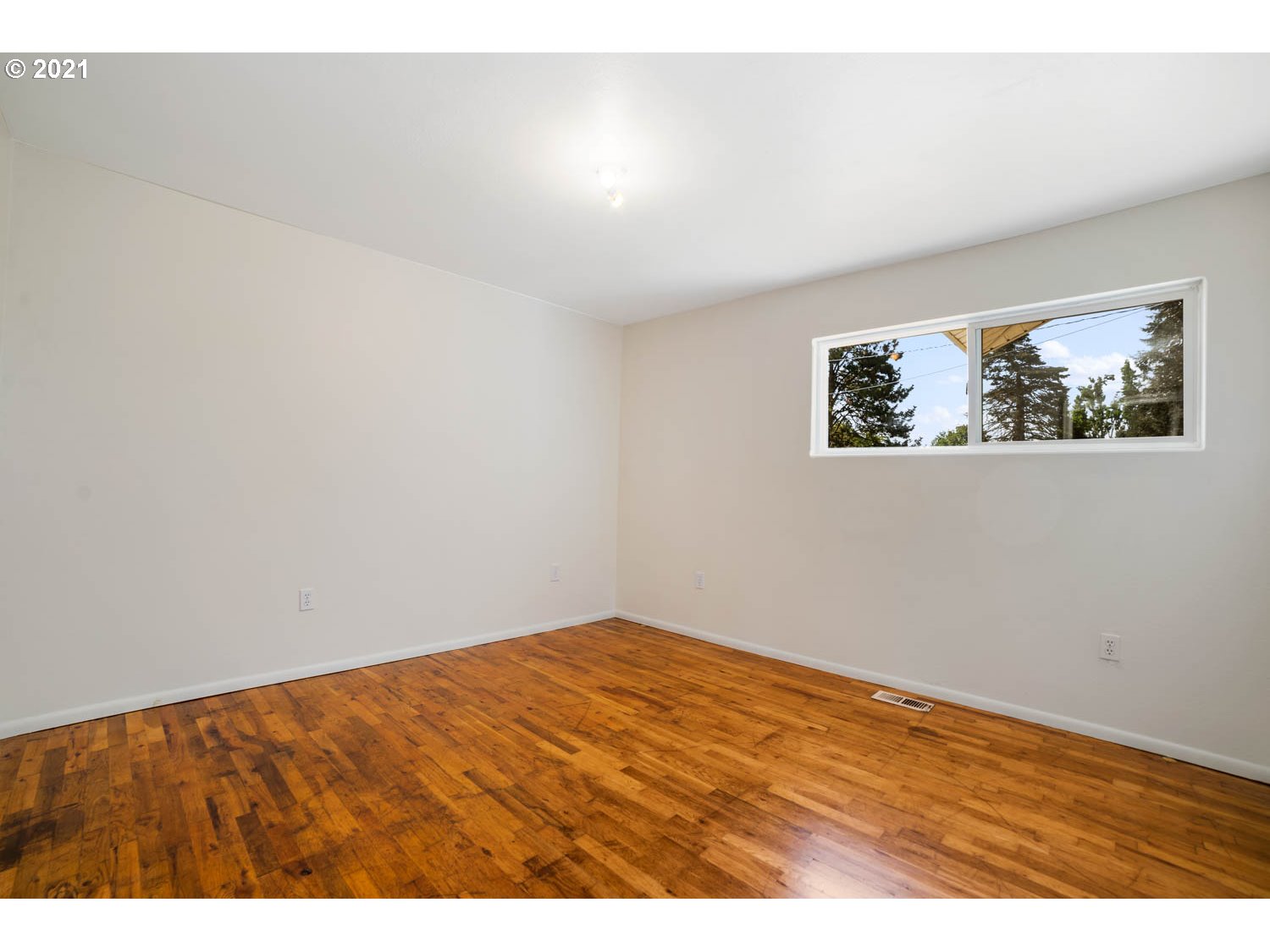 3039 Brown Road Northeast Salem, OR 97305 - Photo 15 of 29 Gallery Image 15