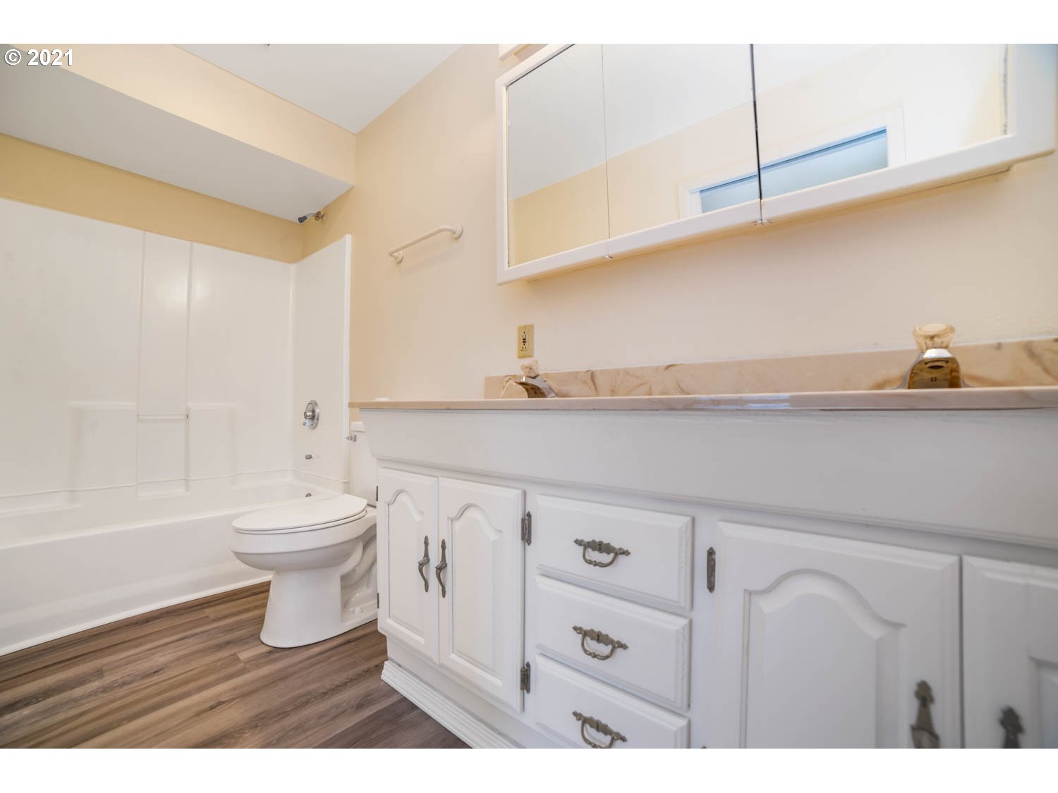 3039 Brown Road Northeast Salem, OR 97305 - Photo 17 of 29 Gallery Image 17