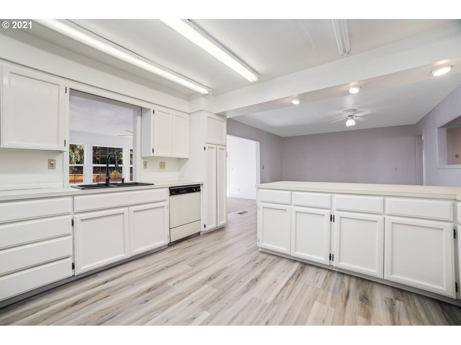 3039 Brown Road Northeast Salem, OR 97305 - Photo 10 of 29 Gallery Image 10