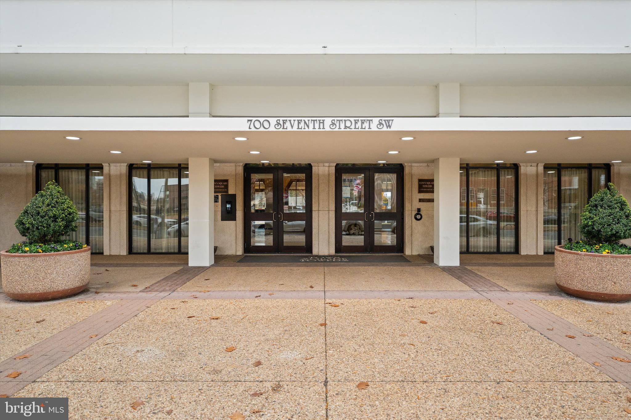 700 7th Street Southwest, Unit 113 Washington, DC 20024 - Photo 2 of 55