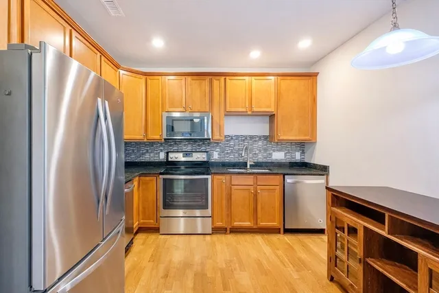 $599,900 | 426 John Mahar Highway, Unit 311, Braintree, MA 02184