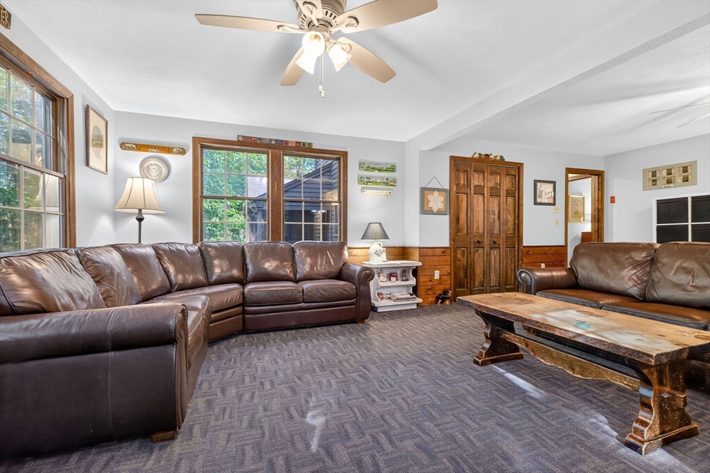 9 Spruce Road North Reading, MA 01864 - Photo 8 of 26