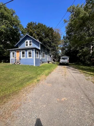 $130,000 | 3 Sunnyside Street, Houlton, ME 04730