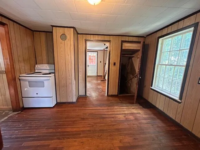 $130,000 | 3 Sunnyside Street, Houlton, ME 04730