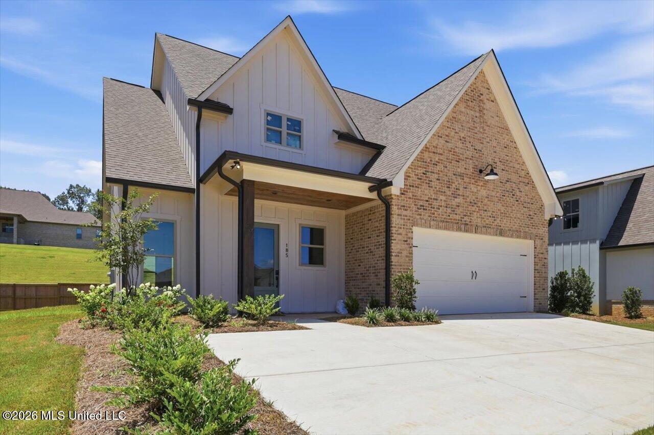 185 Bronson Bend Flowood, MS 39232 - Photo 2 of 34 02-185 Bronson Bnd _ Hometoursms.com