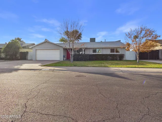 $2,400 | 3223 West Joan De Arc Avenue, Phoenix, AZ 85029