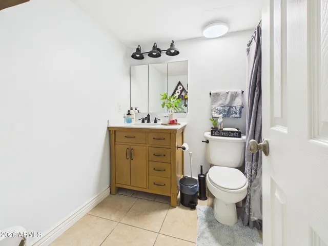 $2,400 | 3223 West Joan De Arc Avenue, Phoenix, AZ 85029