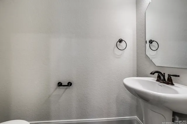 $1,500 | 10315 Lynwood Branch, Unit 102, San Antonio, TX 78245