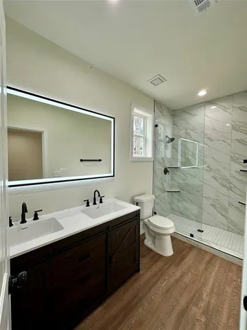 a view of a multi story building