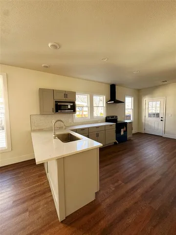 $635,000 | 1615 Fairmount Avenue, Fort Worth, TX 76104