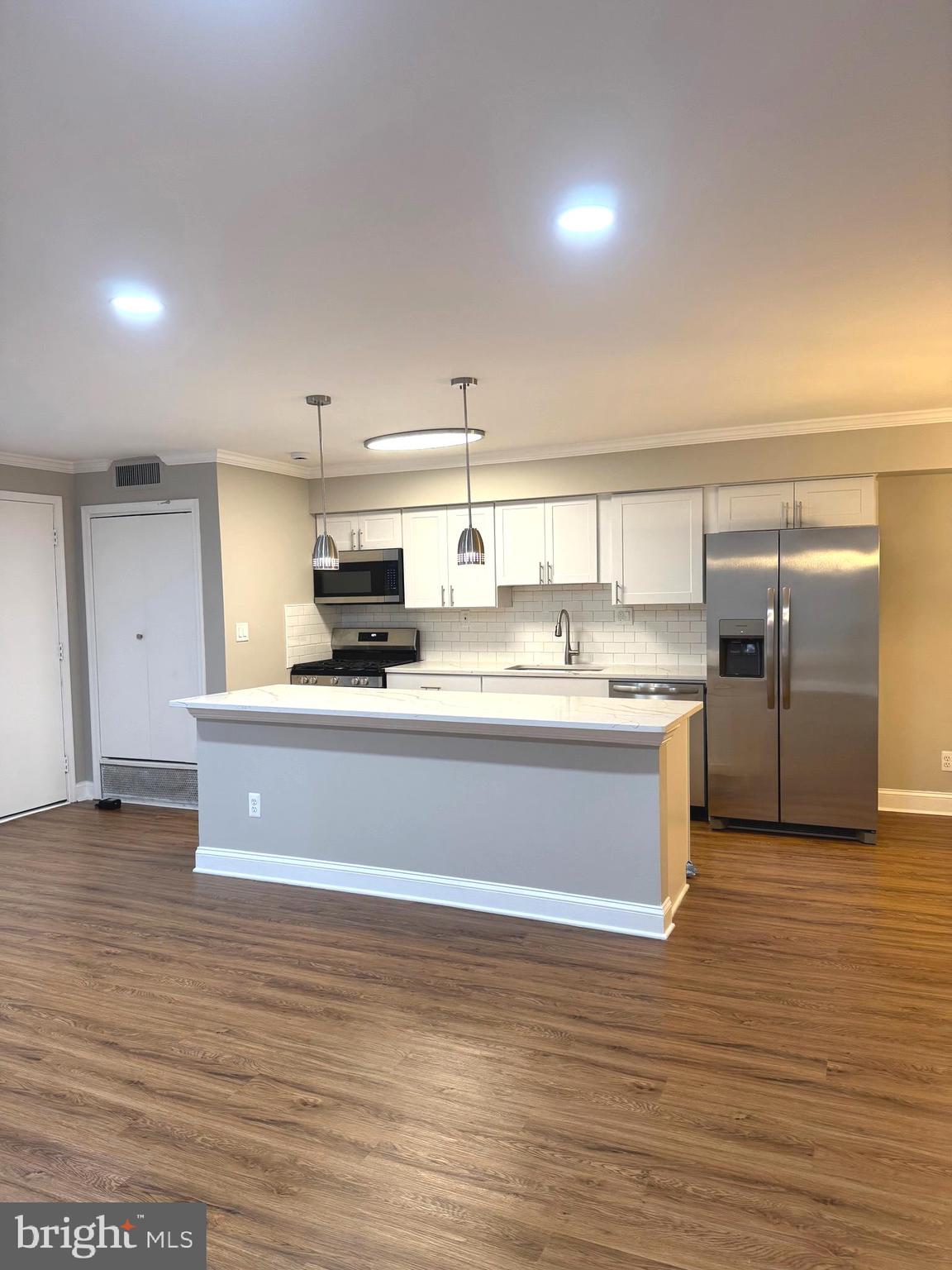 7553 Spring Lake Drive, Unit D Bethesda, MD 20817 - Photo 13 of 20