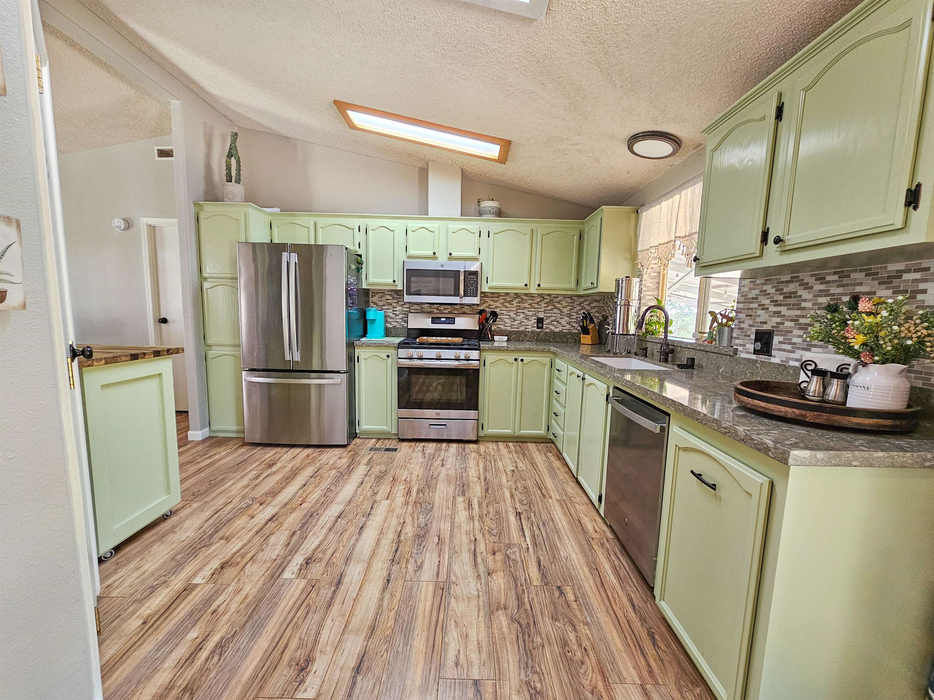 15775 Skyline Drive Red Bluff, CA 96080 - Photo 14 of 29