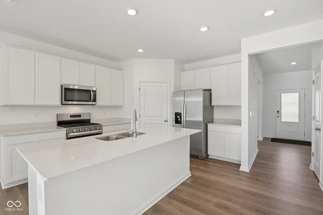 $444,900 | 8097 Wesleyan Drive, Avon, IN 46123