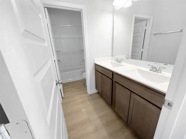 $319,990 | 1617 River Scene Trail, Dayton, TX 77535