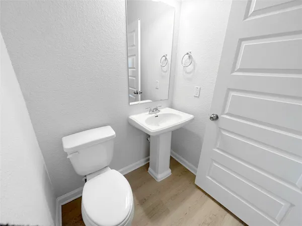 $319,990 | 1617 River Scene Trail, Dayton, TX 77535