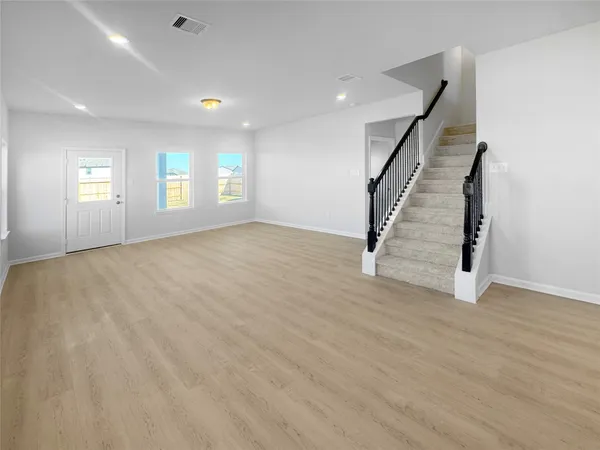 $319,990 | 1617 River Scene Trail, Dayton, TX 77535