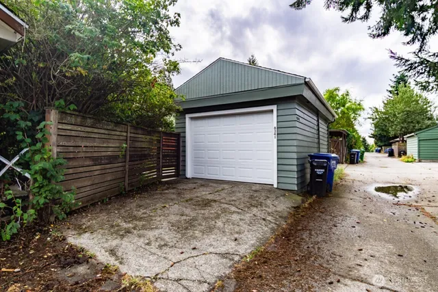 $3,175 | 8341 26th Avenue Northwest, Seattle, WA 98117