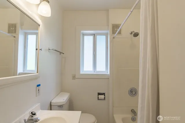 $3,175 | 8341 26th Avenue Northwest, Seattle, WA 98117