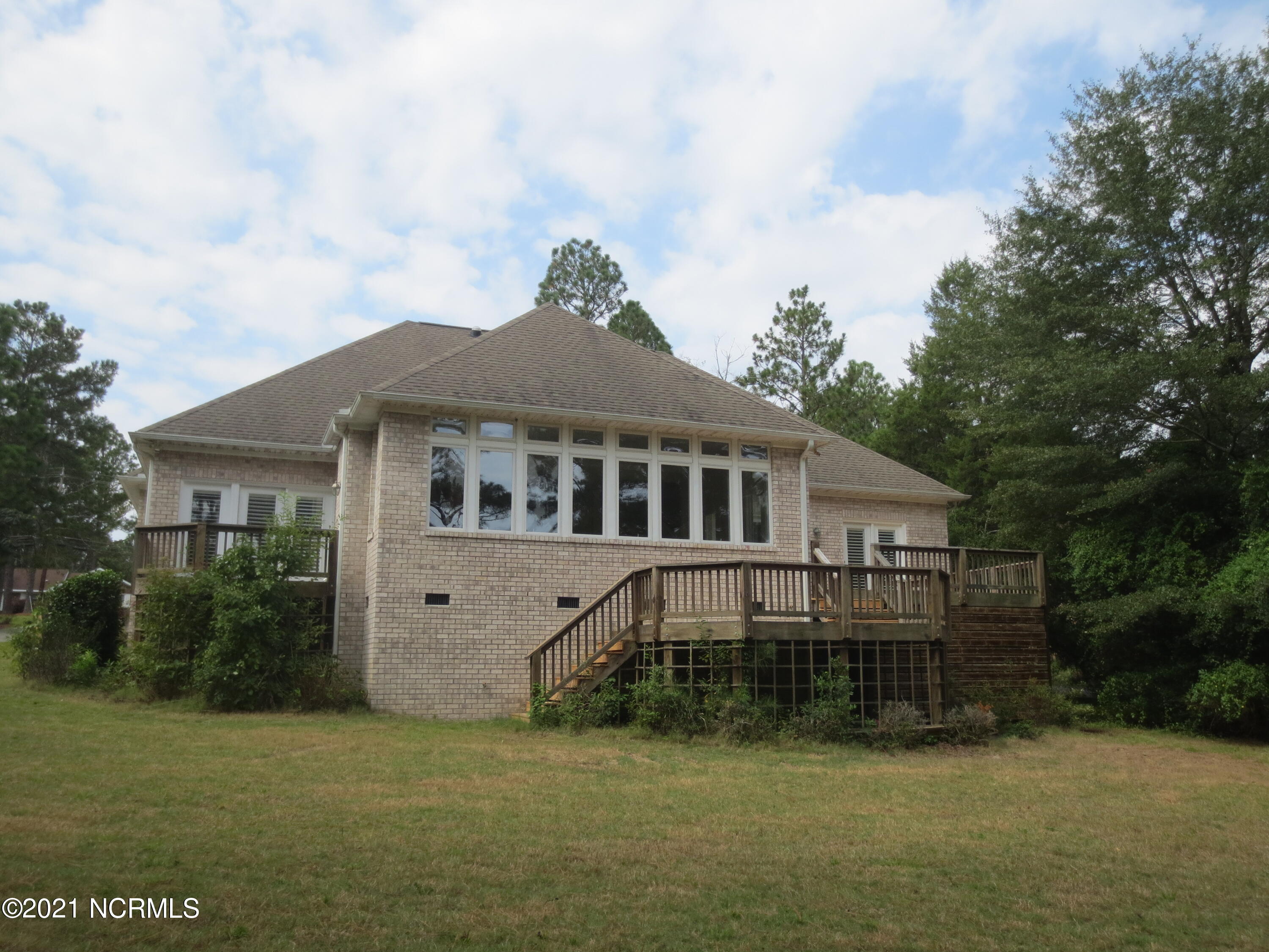 8 Country Club Boulevard Whispering Pines, NC 28327 - Photo 3 of 21 IMG_0005