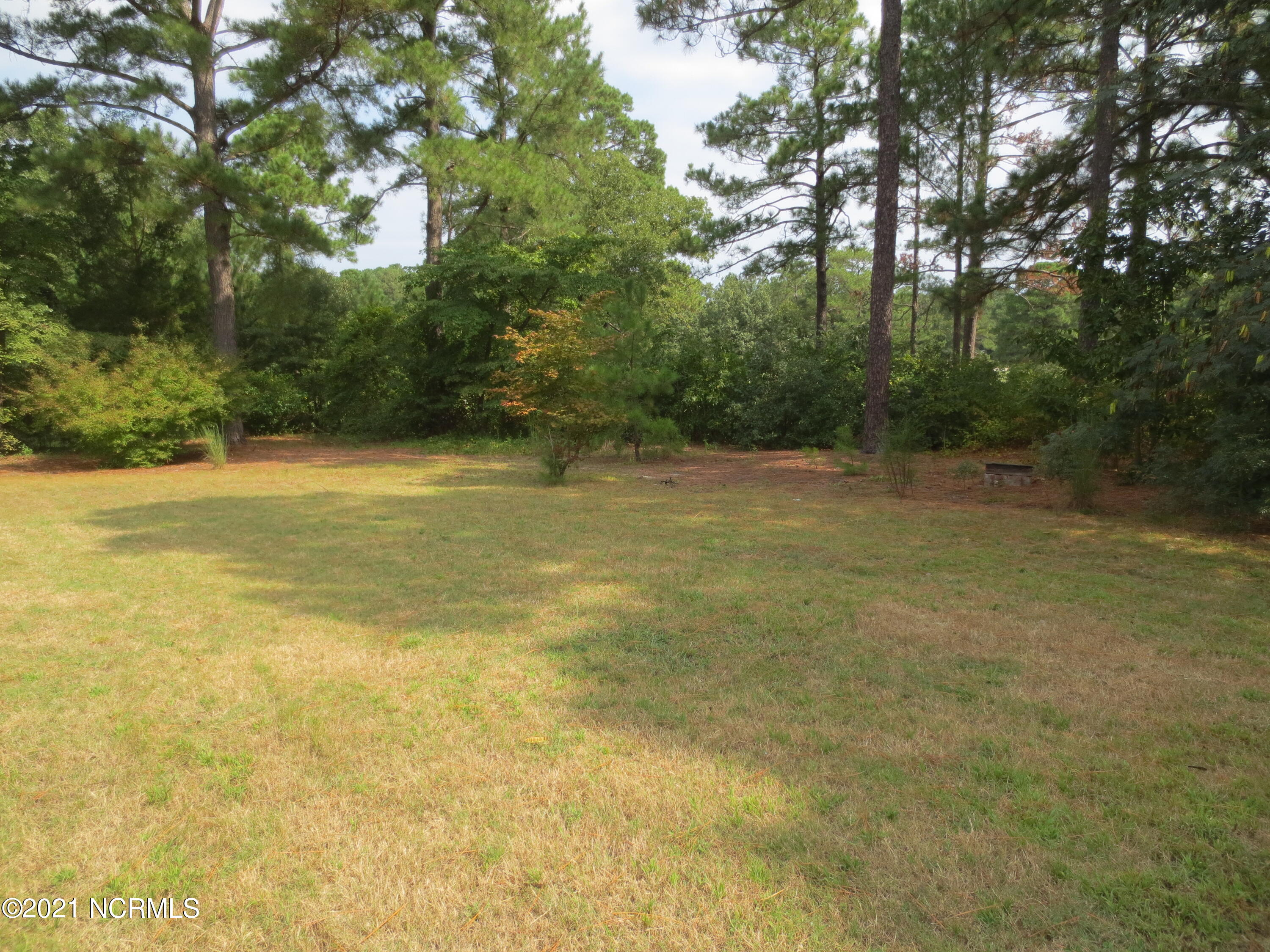 8 Country Club Boulevard Whispering Pines, NC 28327 - Photo 5 of 21 IMG_0004