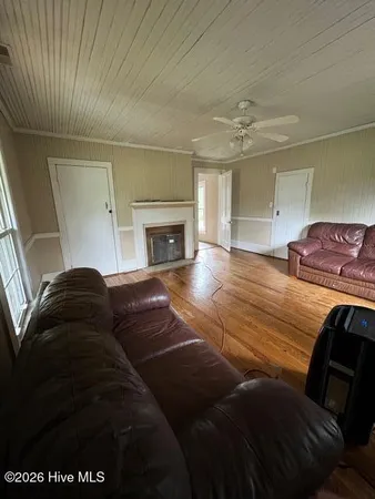 $199,900 | 610 Jenkins Avenue, Maysville, NC 28555
