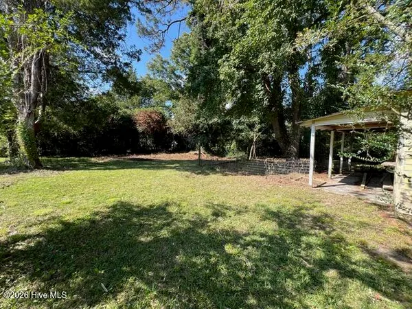 $199,900 | 610 Jenkins Avenue, Maysville, NC 28555