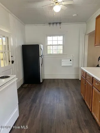 $199,900 | 610 Jenkins Avenue, Maysville, NC 28555