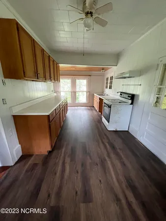 $199,900 | 610 Jenkins Avenue, Maysville, NC 28555