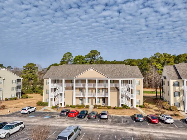 $194,900 | 5846 Longwood Drive, Unit 203, Murrells Inlet, SC 29576