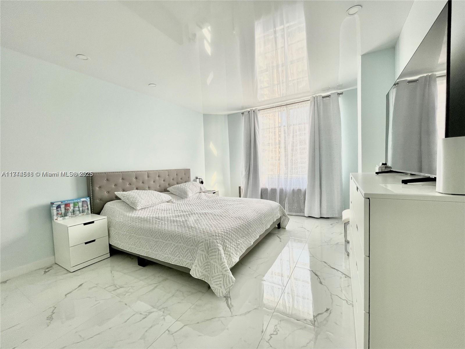 1980 South Ocean Drive, Unit 15Q Hallandale Beach, FL 33009 - Photo 13 of 41