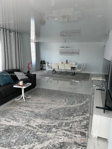 $4,220 | 1980 South Ocean Drive, Unit 15Q, Hallandale Beach, FL 33009