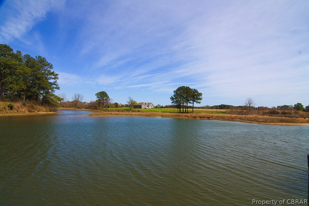 513 Captains Way Reedville, VA 22539 - Photo 2 of 26