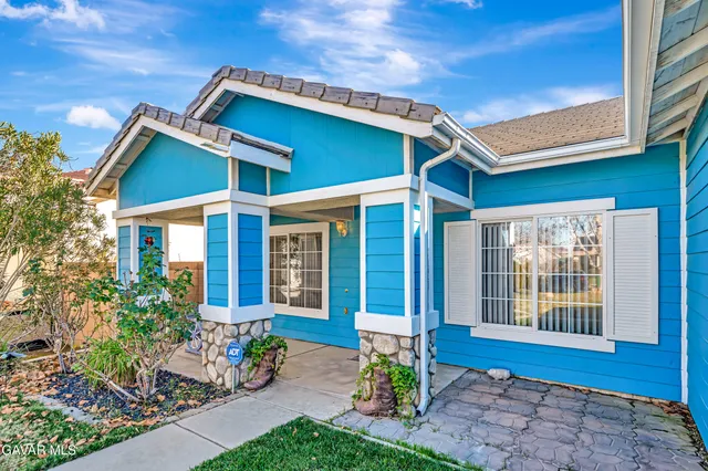 $499,900 | 1732 Holguin Street, Lancaster, CA 93534