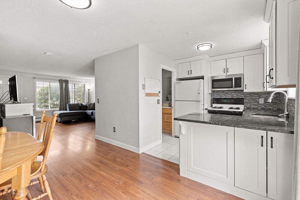 945 Riverside Drive, Unit 29D Methuen, MA 01844 - Photo 5 of 31 Gallery Image 5