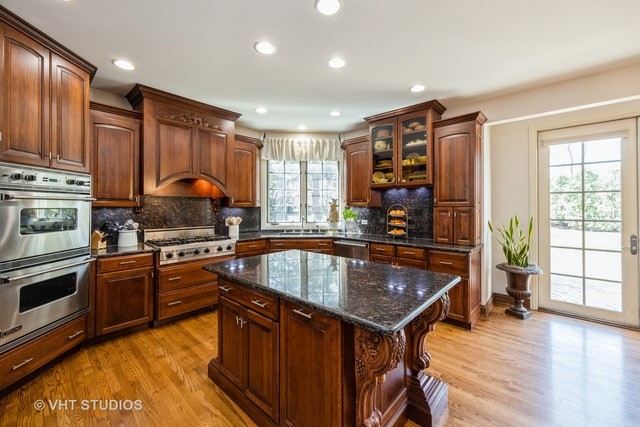 6100 Timber Ridge Court Indian Head Park, IL 60525 - Photo 11 of 38