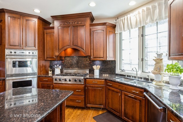 6100 Timber Ridge Court Indian Head Park, IL 60525 - Photo 15 of 38