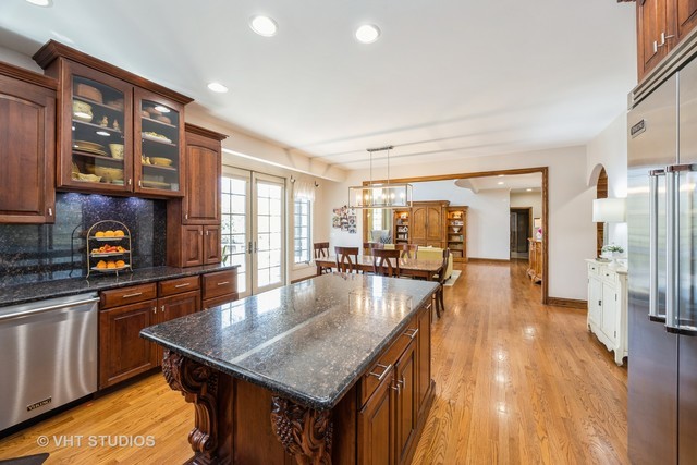 6100 Timber Ridge Court Indian Head Park, IL 60525 - Photo 17 of 38