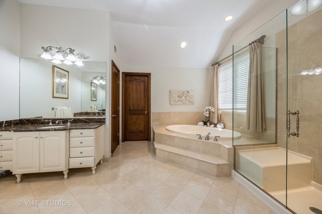 6100 Timber Ridge Court Indian Head Park, IL 60525 - Photo 23 of 38