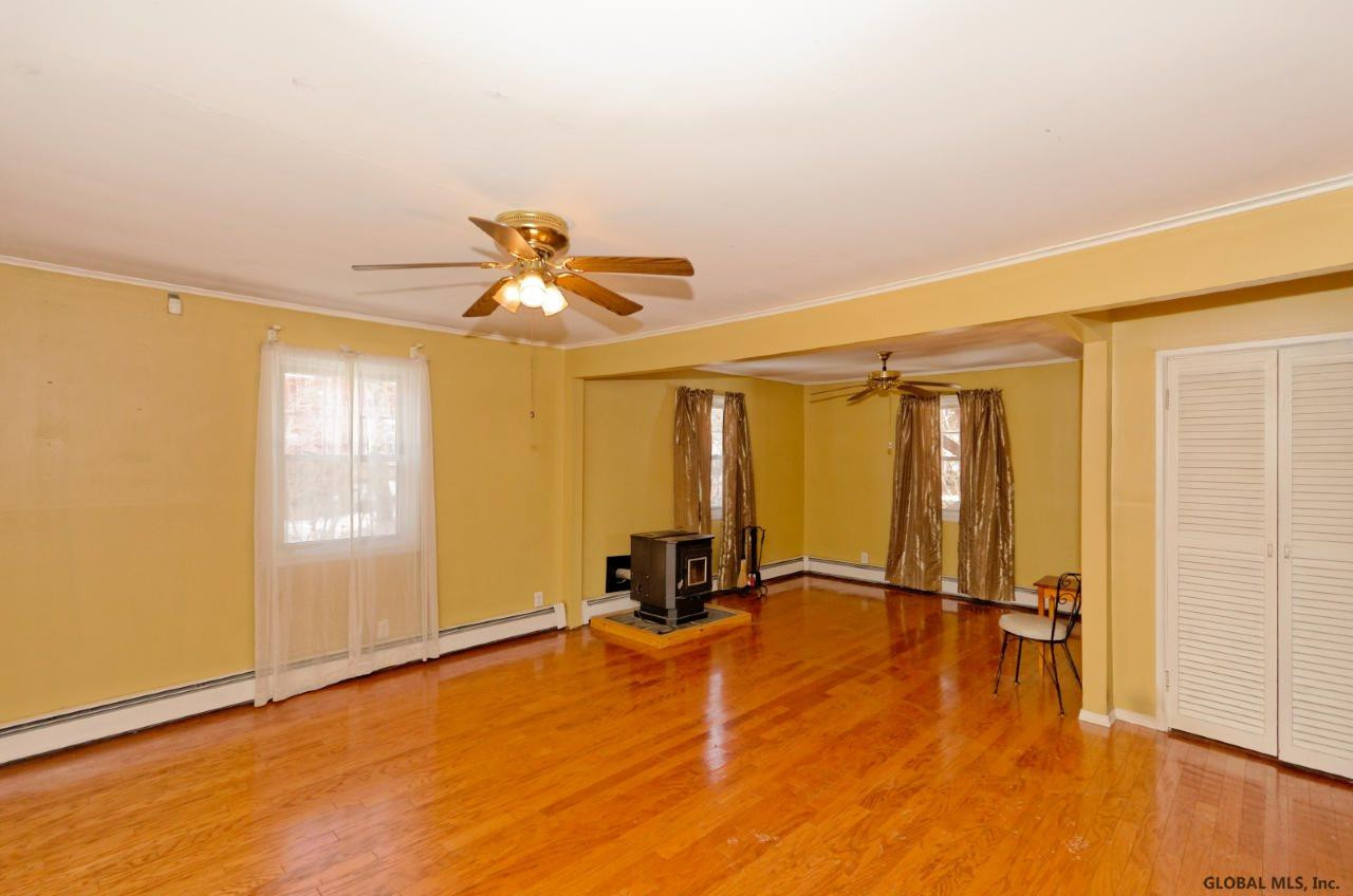 1964 Clement Road Rotterdam, NY 12303 - Photo 3 of 20 Photo 3