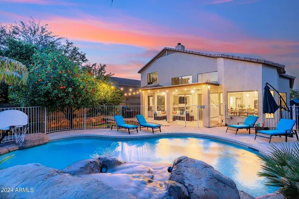 $10,000 | 1125 East Irma Lane, Phoenix, AZ 85024