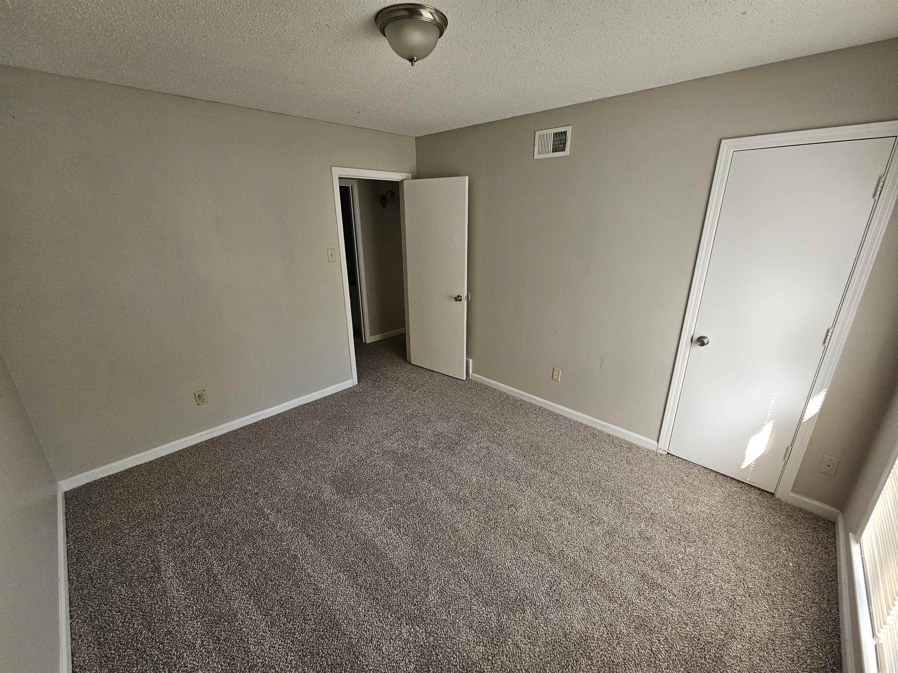 4073 Silverleaf Road Memphis, TN 38115 - Photo 10 of 17 a view of an empty room